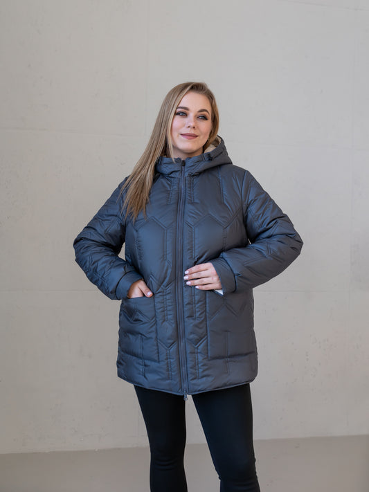 Wendbare Damenjacke mit Kapuze und bequemer Passform
