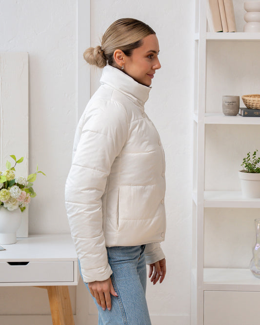 Damenjacke mit Stehkragen und funktionalen Taschen