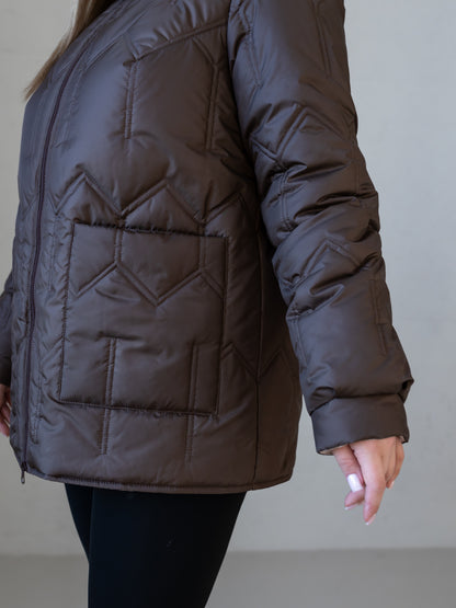 Wendbare Damenjacke mit Kapuze und bequemer Passform