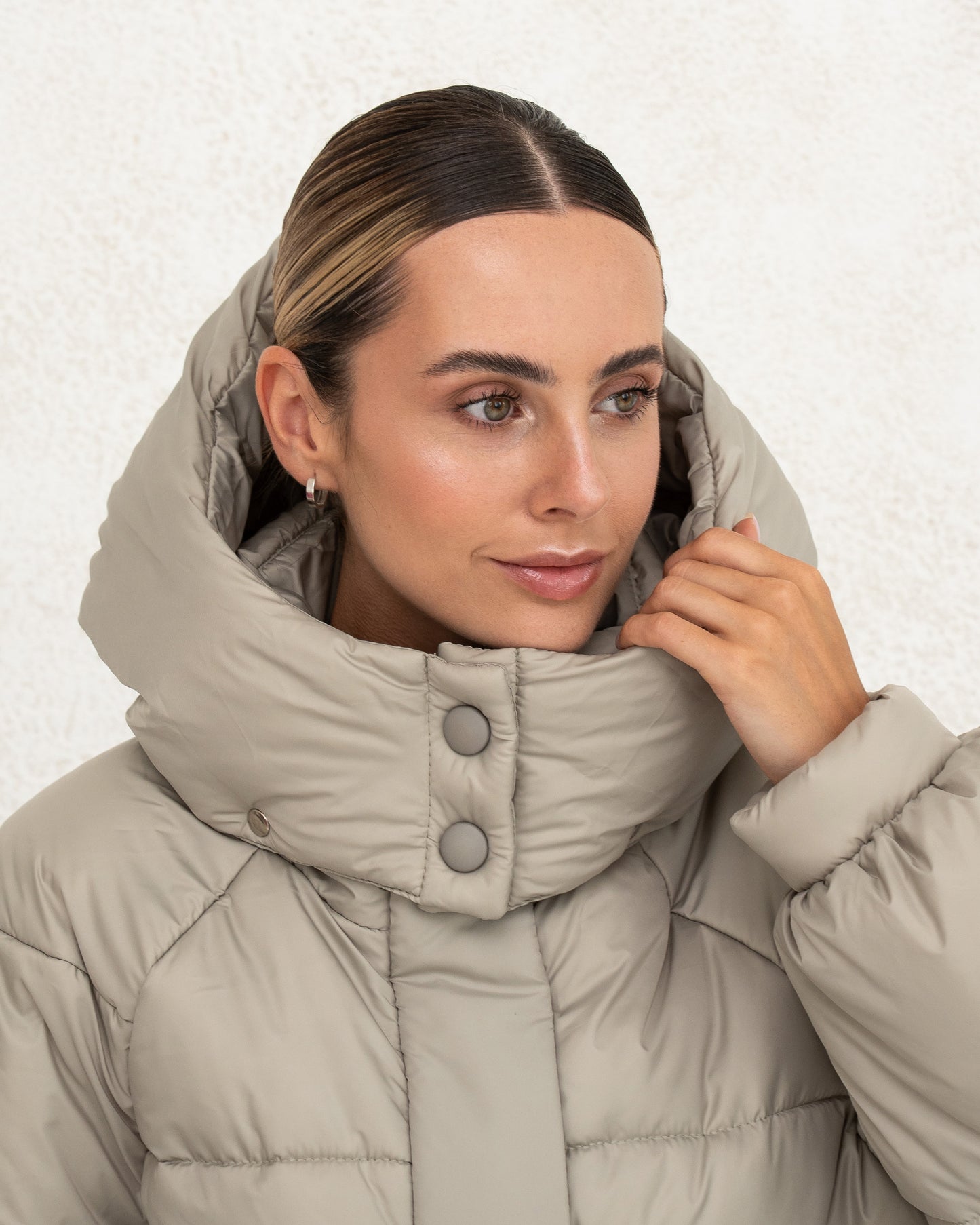 Damen-Winterjacke mit Kunstdaunen 0475 Oliv