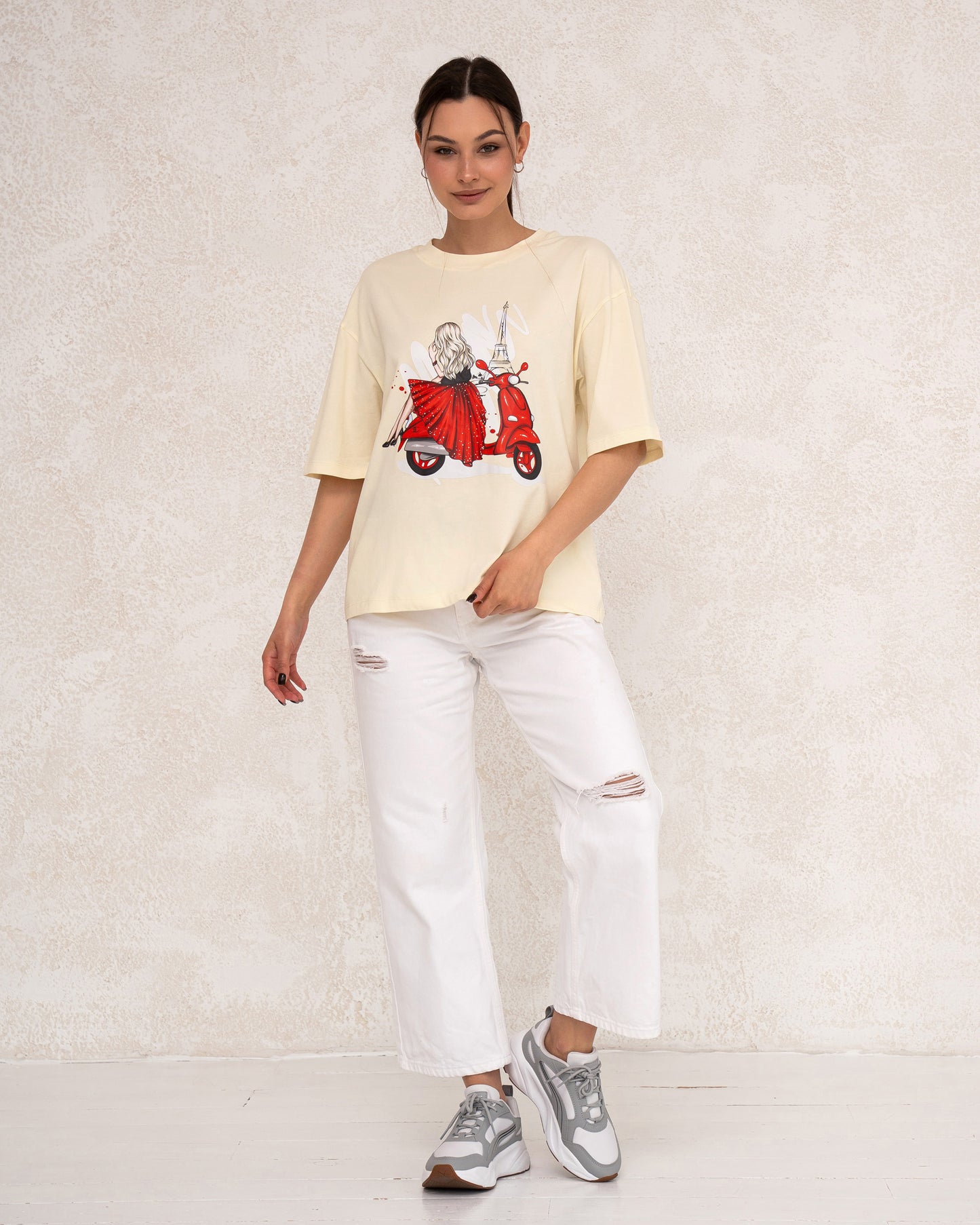 Damen-T-Shirt mit Frontprint im Paris-Stil