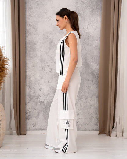 Moderner Damen-Zweiteiler mit weiter Hose und ärmellosem Top