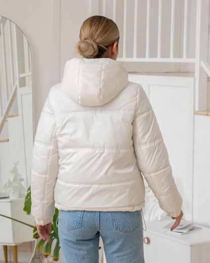 Damenjacke mit Kapuze und regulierbarem Saum