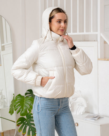 Damenjacke mit Kapuze und regulierbarem Saum