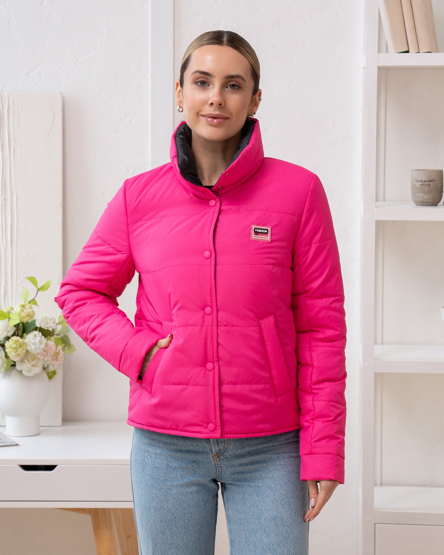 Damenjacke mit Stehkragen und funktionalen Taschen